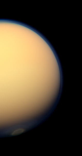 Illustration for article titled Holy crap, these true-color photographs of Saturn are gorgeous